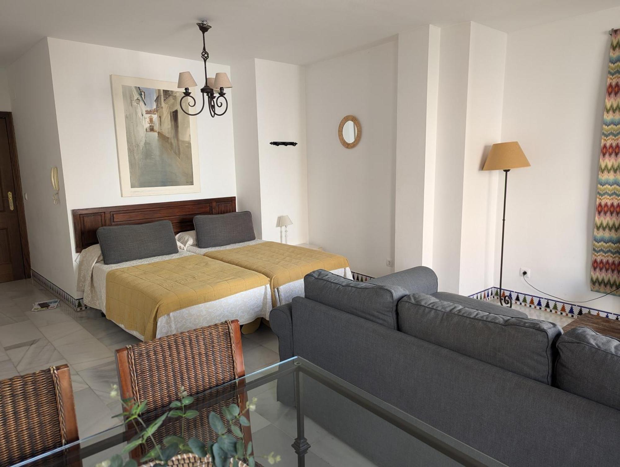 Apartamentos Plaza Cordova Esterno foto
