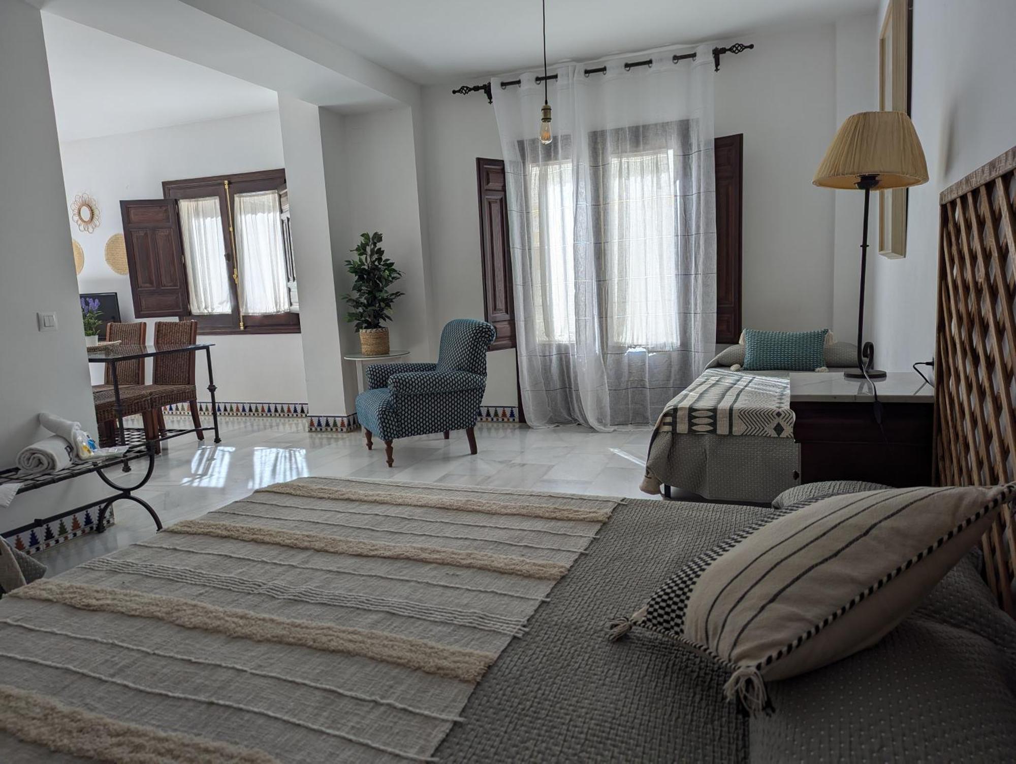 Apartamentos Plaza Cordova Esterno foto