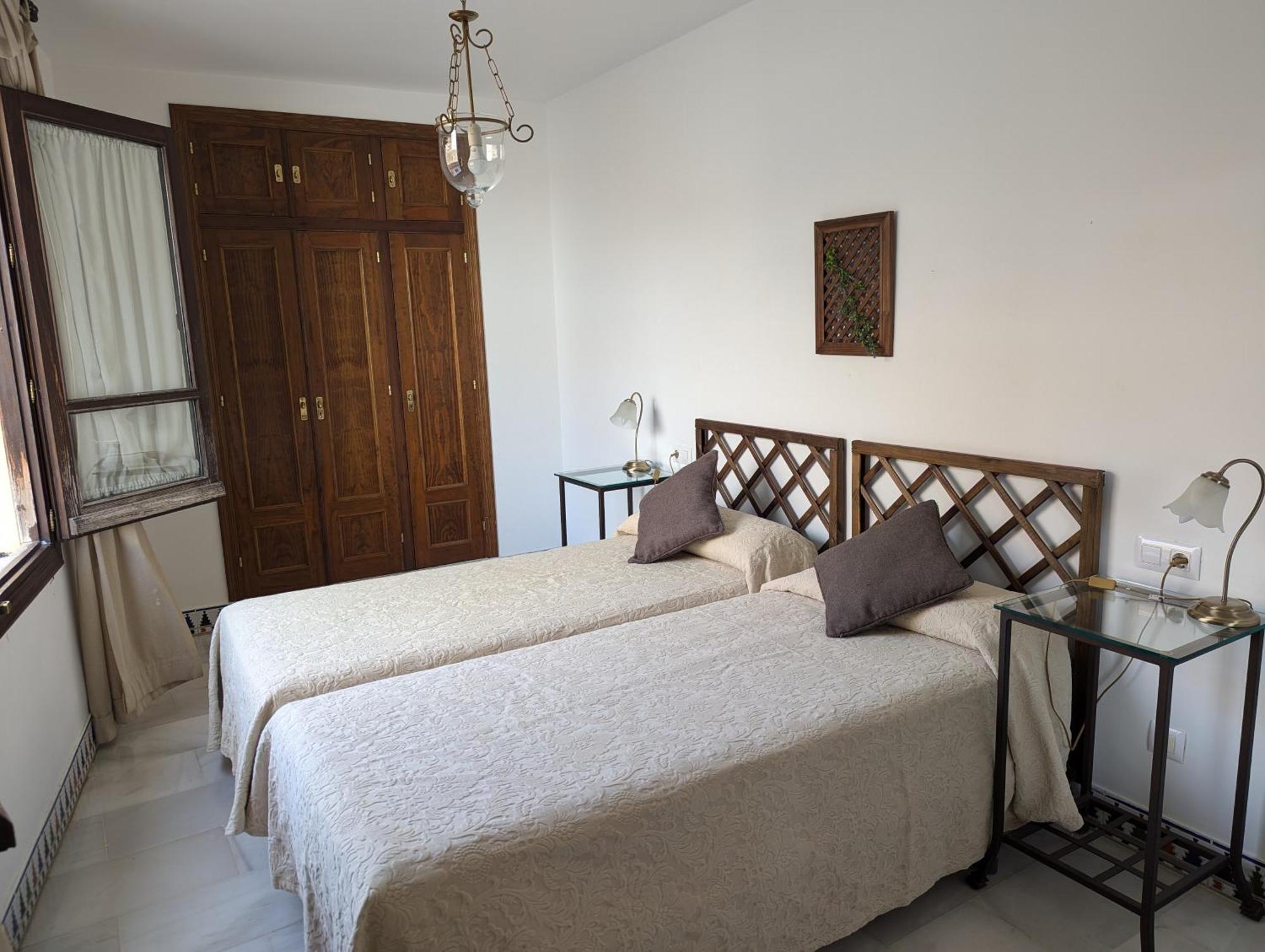 Apartamentos Plaza Cordova Esterno foto