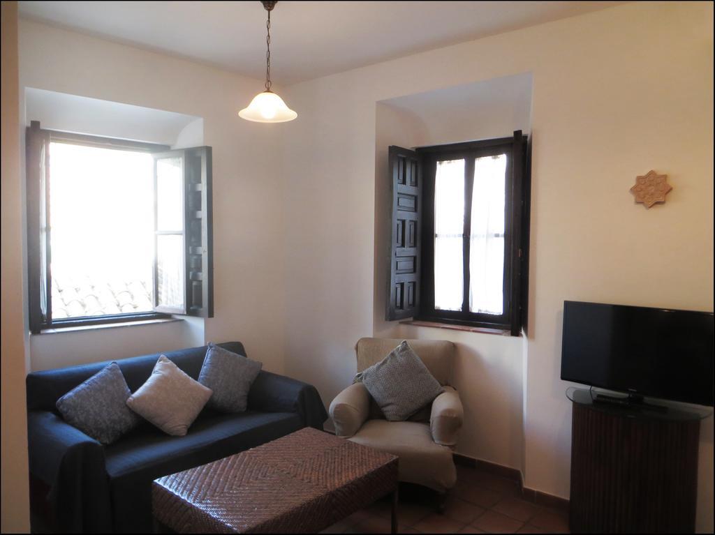 Apartamentos Plaza Cordova Esterno foto