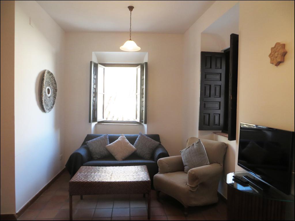 Apartamentos Plaza Cordova Esterno foto