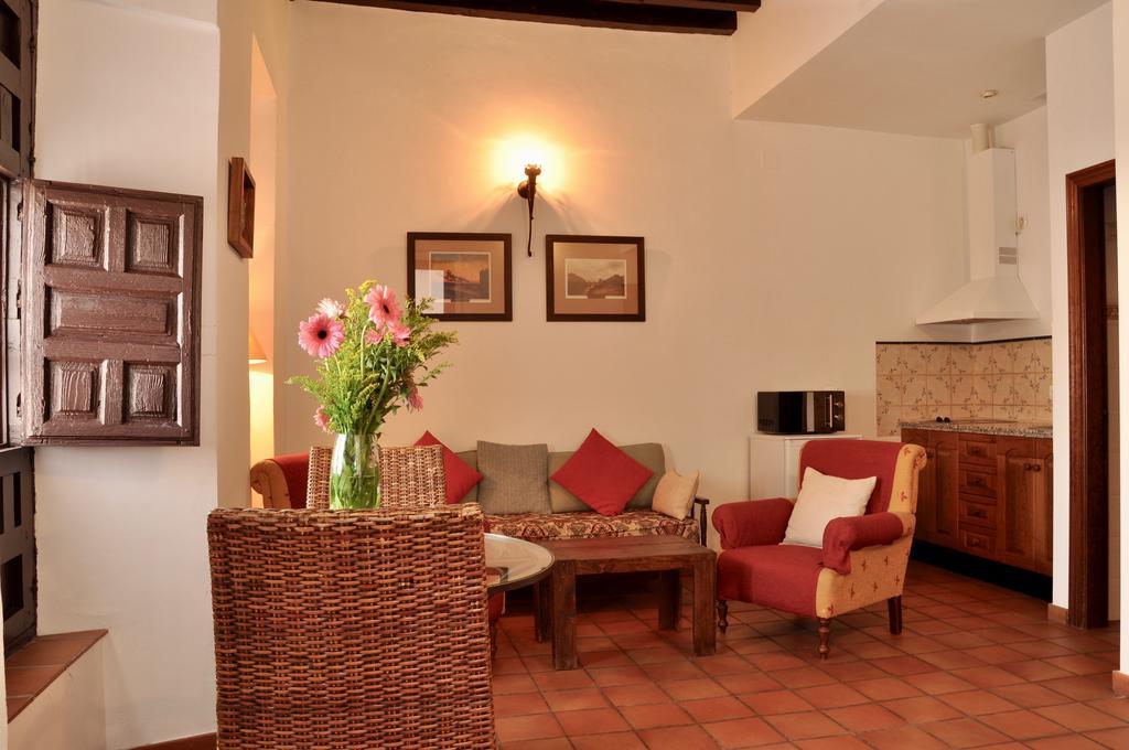 Apartamentos Plaza Cordova Esterno foto