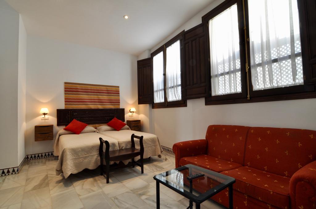 Apartamentos Plaza Cordova Esterno foto